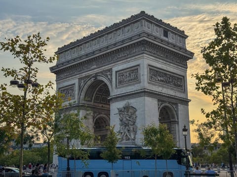 Nearby landmark