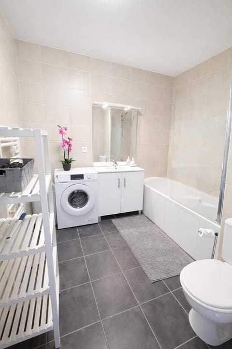 Jardin de Thémis, T2, 4P, Parking, Terrasse Apartment in Antibes