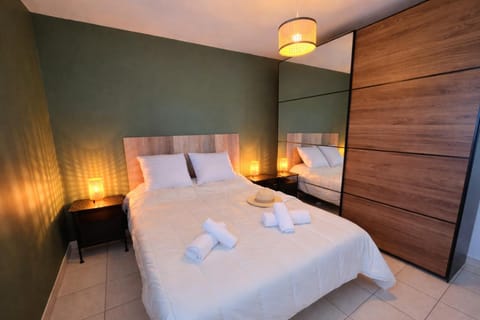 Jardin de Thémis, T2, 4P, Parking, Terrasse Apartment in Antibes