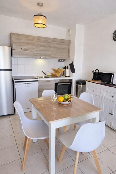 Jardin de Thémis, T2, 4P, Parking, Terrasse Apartment in Antibes