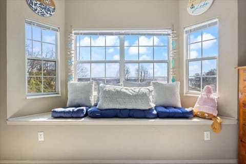 Main channel view playground no steps enrty House in Village Four Seasons