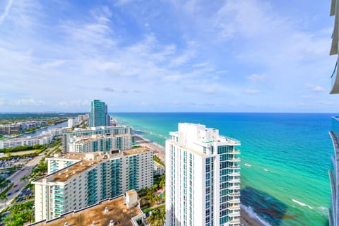 Balcony/Terrace, City view, Sea view