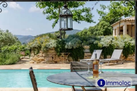 Air-conditioned villa with swimming pool Villa in Sainte-Maxime