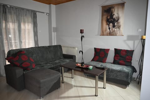 Christoffer Mpournazi Penthouse Apartment in Athens