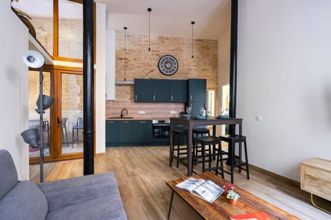 Kitchen or kitchenette, Living room