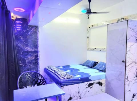 Bed, Bedroom, air conditioner