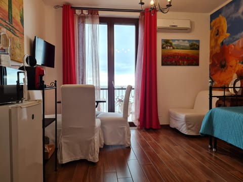 Living room, Photo of the whole room, Seating area