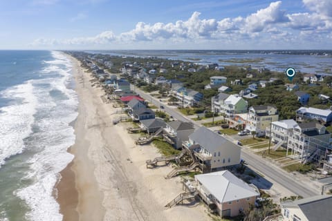 SC102 Wythe a Hint of Lime House in Surf City