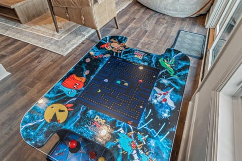 New & Lux Hottub Sauna with Mt Views - Otter Run #4 House in Gatlinburg