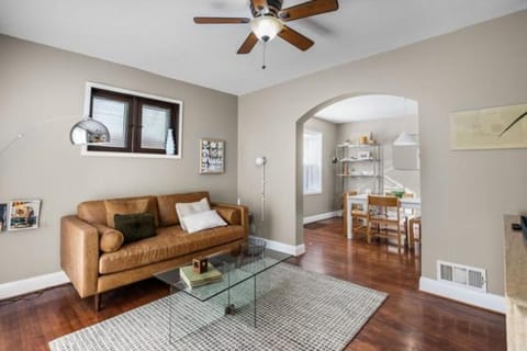 Cozy 1BD1BA in a Great Location for Extended Stay House in Clifton Heights