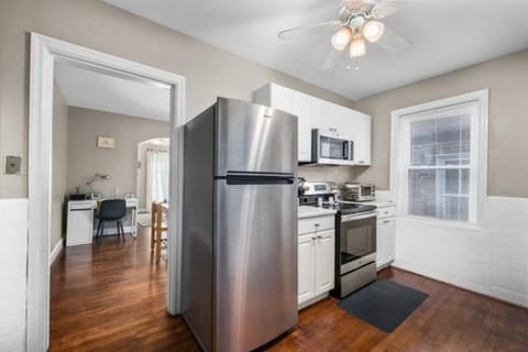 Cozy 1BD1BA in a Great Location for Extended Stay House in Clifton Heights