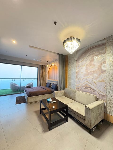 Bed, Living room, Photo of the whole room, Seating area, Bedroom