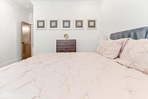 Seize the Stay Creole Cottage Main House in New Orleans