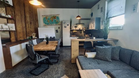 Living room, Dining area, kitchen