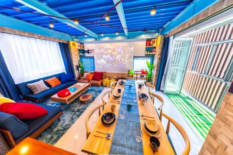 TV and multimedia, Living room, Dining area