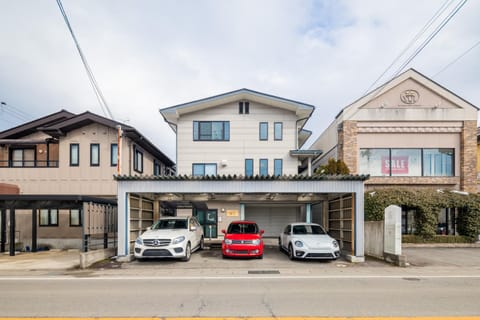 Property building, Parking
