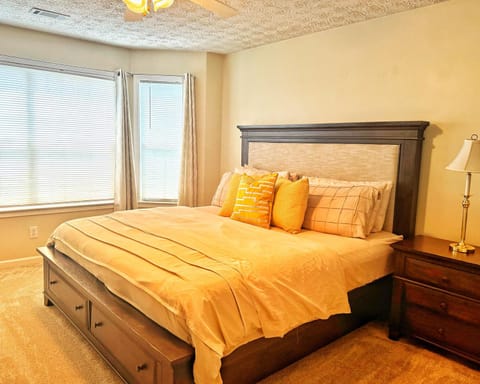 Library, Living room