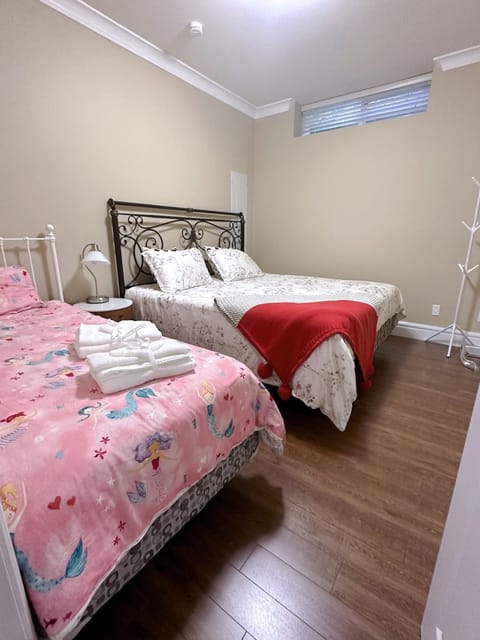 Moon rooms Villa in Vancouver