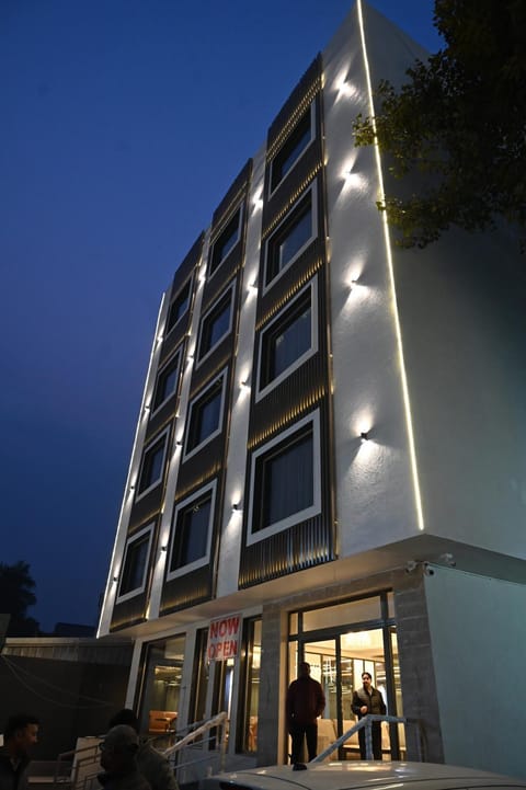 Property building, Night