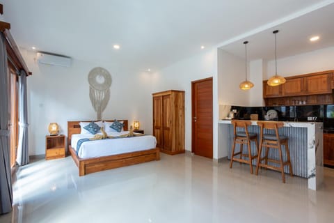 Bed, Bedroom, kitchen