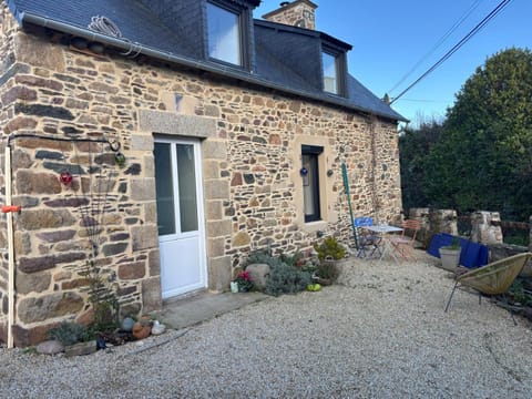Maison en pierre proche de Paimpol House in Paimpol