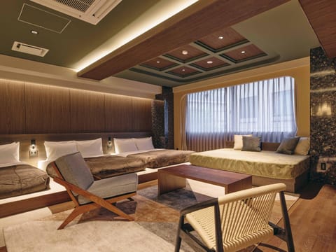 Bed, Living room, Photo of the whole room, Seating area, Bedroom, air conditioner