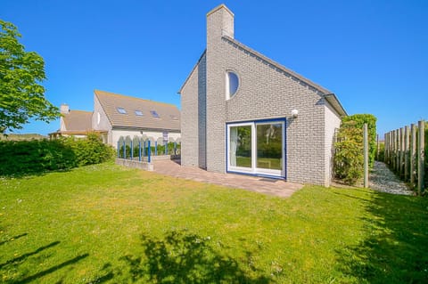 Property building, Garden, Garden view