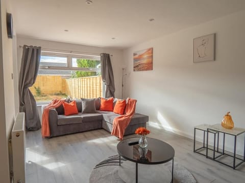 Etive House - 3 bedroom stylish home Apartment in Cumbernauld