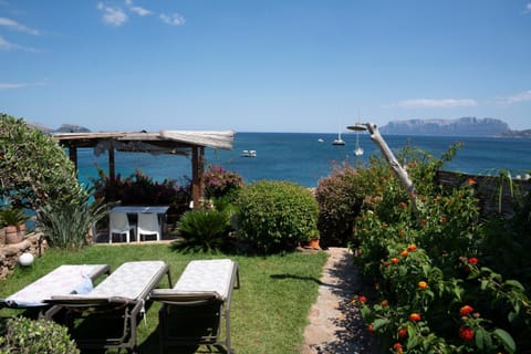 Garden, Balcony/Terrace, Garden view, Landmark view, Sea view