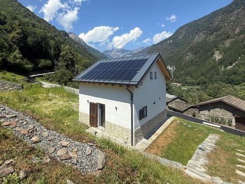 Property building, Garden, Garden, Skiing, View (from property/room), View (from property/room), Hiking, Hiking, Garden view, Garden view, Landmark view, Mountain view, Time of day, Location