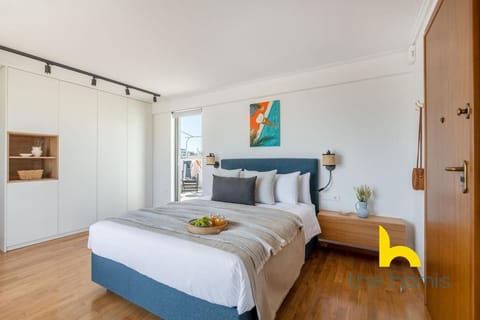 Eagle's Nest Athens Oasis with Culture & Views! Apartment in Kallithea