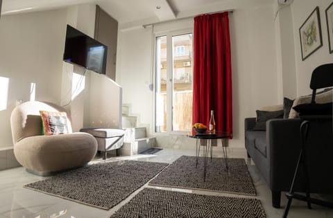 TV and multimedia, Living room, Seating area