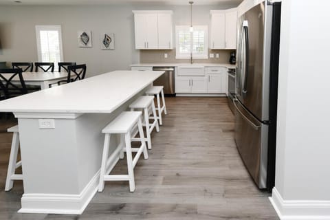 Antigua Rest House in Surfside Beach