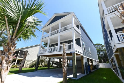 Antigua Rest House in Surfside Beach