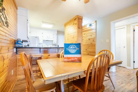 Mountain Top Retreat - 1 Mile from Ober Mountain! House in Gatlinburg