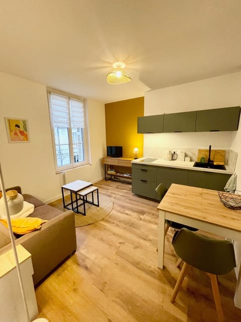 Kitchen or kitchenette, Living room, Dining area