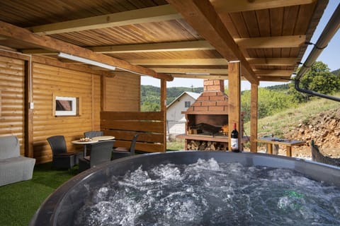 Patio, Day, BBQ facilities, Hot Tub