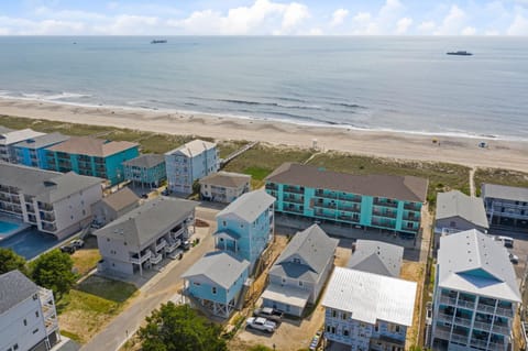 Property building, Day, Bird's eye view, Beach, Sea view
