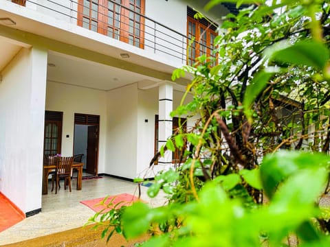 Property building, Patio, Spring, Day, Garden, View (from property/room), Balcony/Terrace, Dining area, Garden view