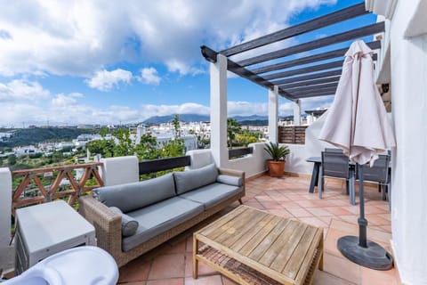 Solarium, Balcony/Terrace, Dining area, Mountain view, Sea view