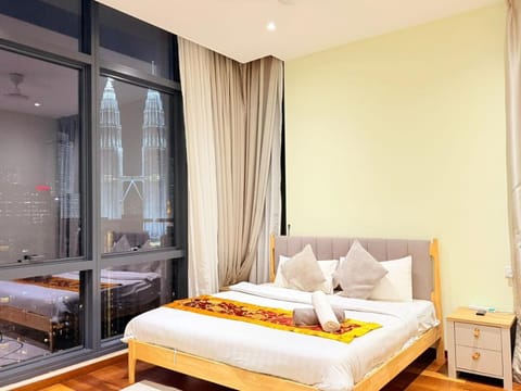 Bed, View (from property/room), Bedroom