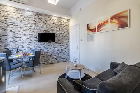 Kitchen or kitchenette, Living room, Dining area, air conditioner