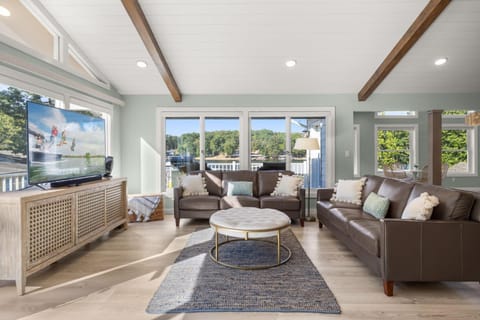 Lion's Den House in Osage Beach