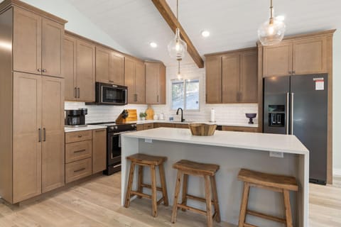 Lion's Den House in Osage Beach