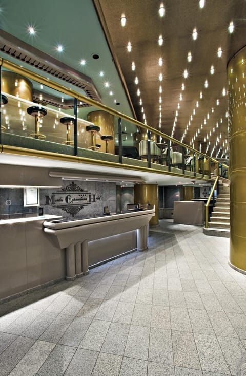 Lobby or reception, Lobby or reception