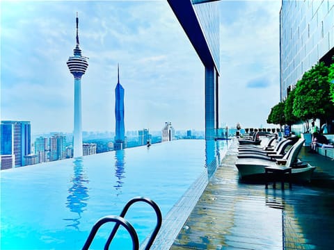 City view, Swimming pool