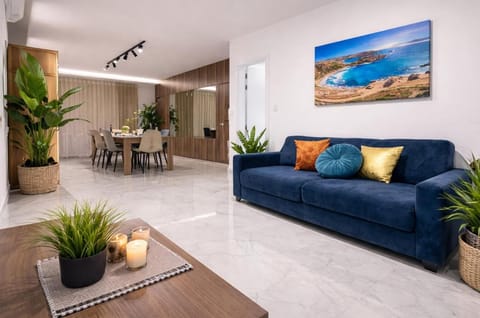 Activities, TV and multimedia, Living room