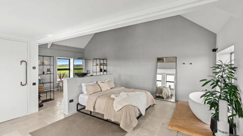 Luxurious Retreat with Cinema Lounge Bed and Breakfast in Forest Heath District