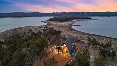 AFrame at Beaver Lake-Hot Tub-Epic Patio & Views House in Beaver Lake