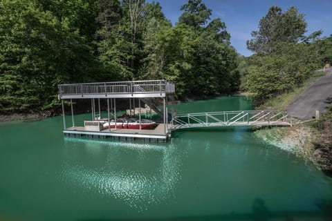 Balcony/Terrace, Lake view, Sports